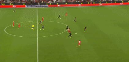 巴萨2比1逆转法兰克福首胜对手