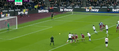 欧冠半场：里奥斯乱战破门，本菲卡暂1-0那不勒斯