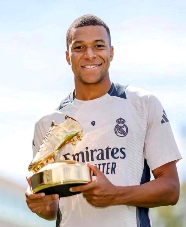 两球员结束联赛征程即赴国家队报到